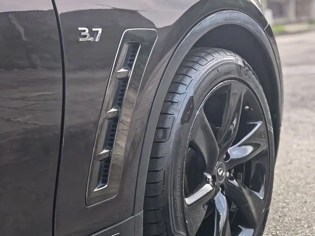 Infiniti QX70 2015 3.7L Absolute Edition