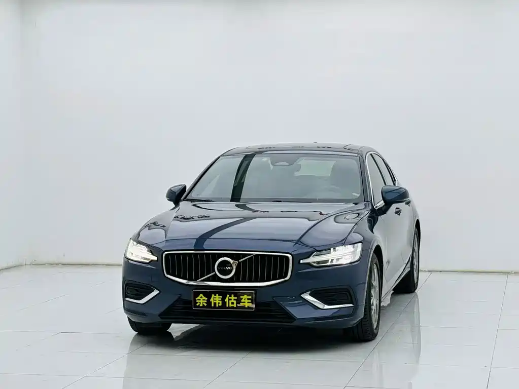 Volvo S60 2023 B4 Intelligent Luxury Edition