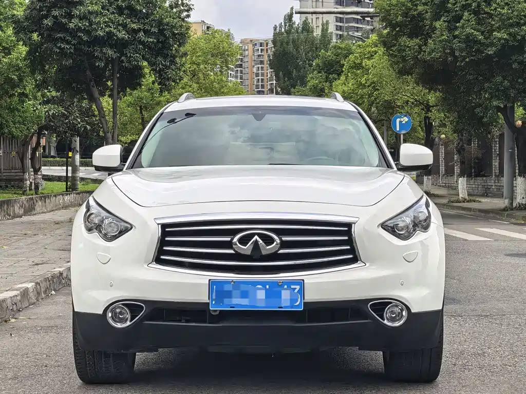 Infiniti QX70 2013 3.7L Standard Edition