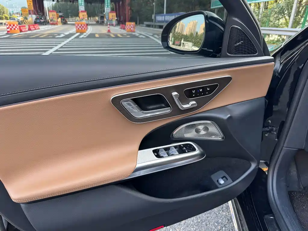 Mercedes-Benz E-Class 2024 E 300 L Luxury Edition