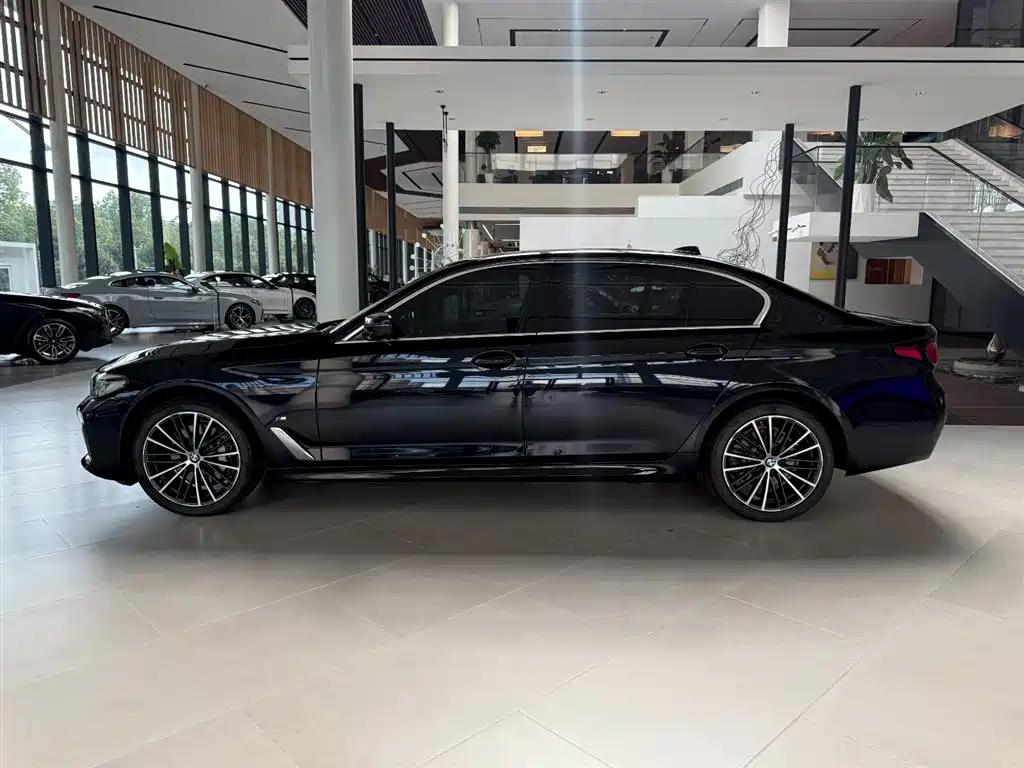 BMW 5 Series 2023 530Li Leading Edition M Sport Package