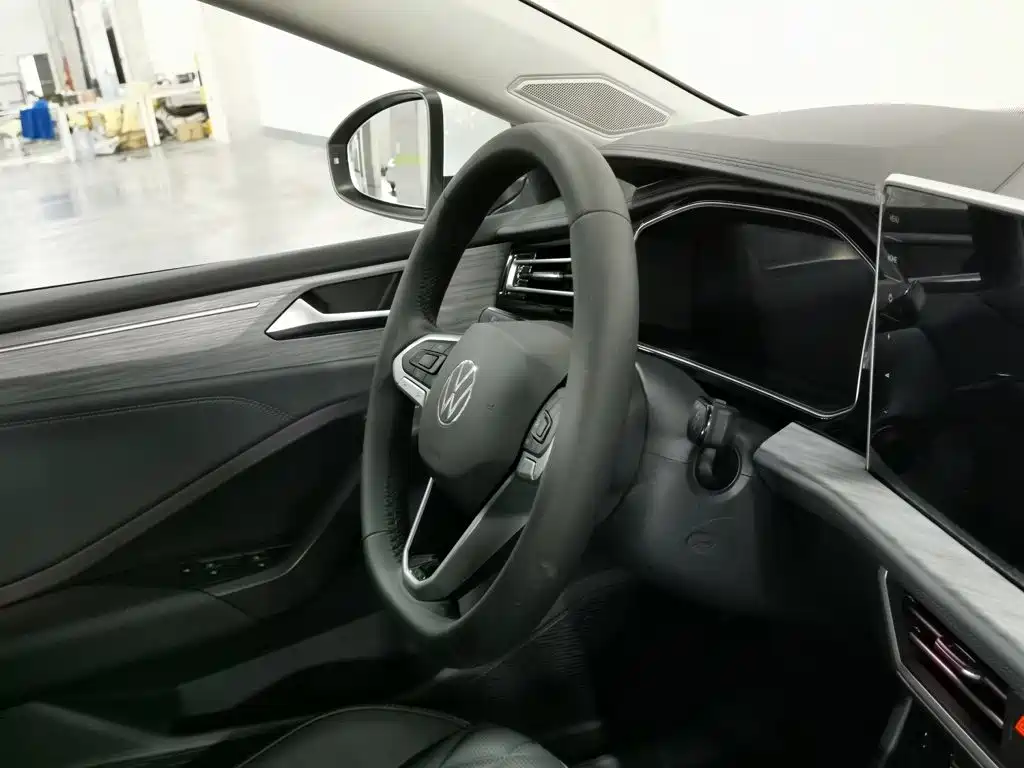 2023 Volkswagen Sagitar 300 TSI DSG Prestige Edition