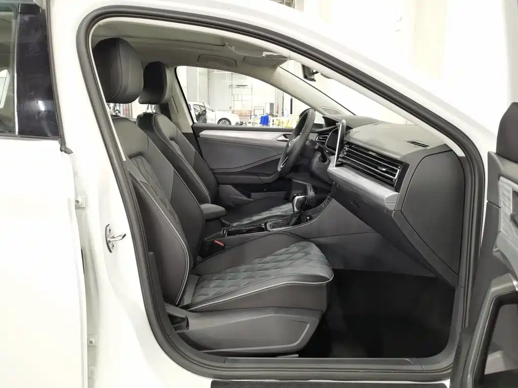 2023 Volkswagen Sagitar 300 TSI DSG Prestige Edition