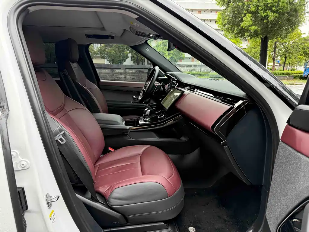 Range Rover Sport 2023 400PS Dynamic SE