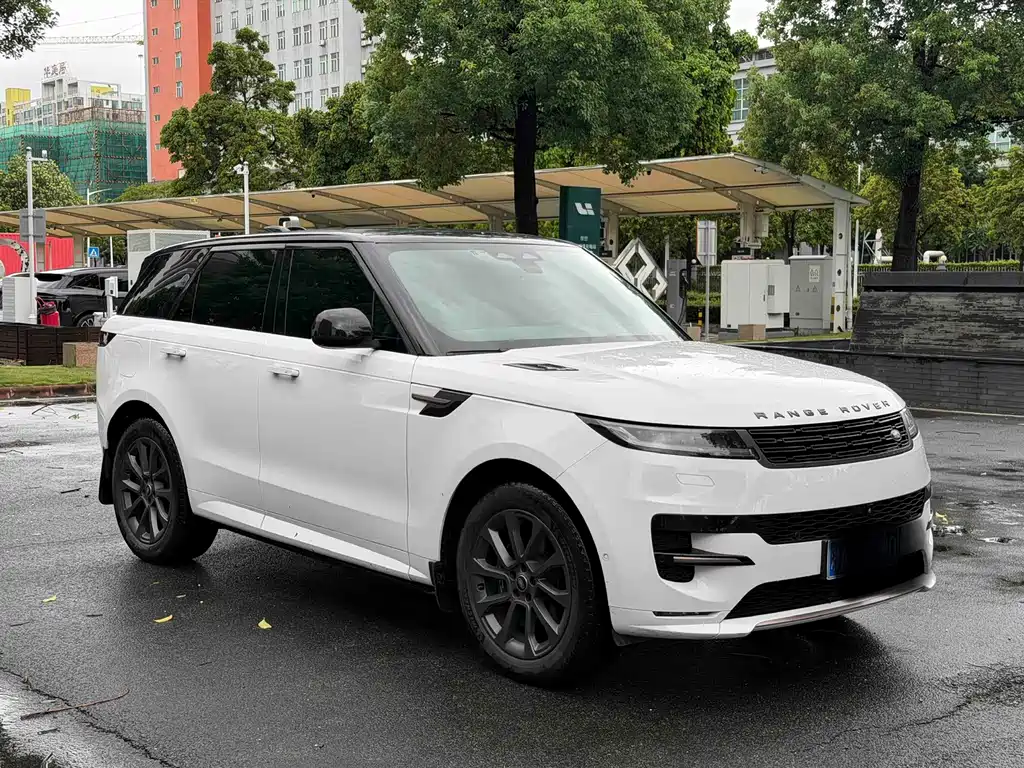Range Rover Sport 2023 400PS Dynamic SE