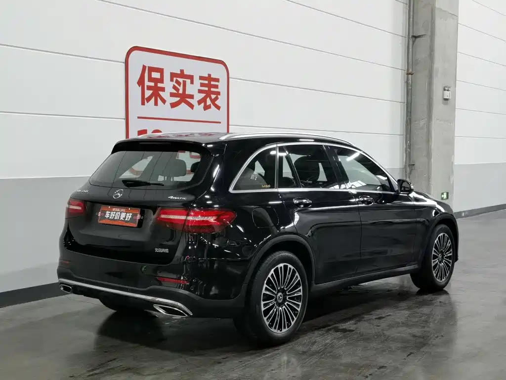 Mercedes-Benz GLC 2017 260 4MATIC Dynamic Edition