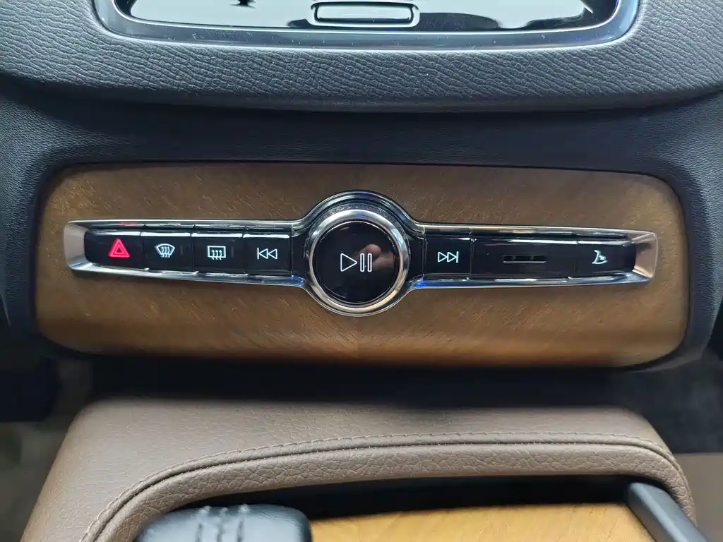 Volvo XC90 2021 B6 Intelligent Luxury Edition 7-seater