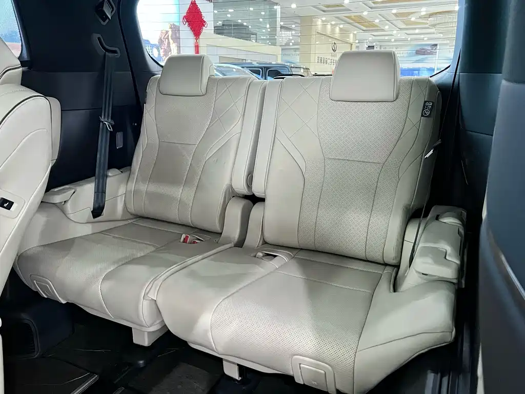 2024 Crown Hybrid 2.5L Supreme Executive Edition