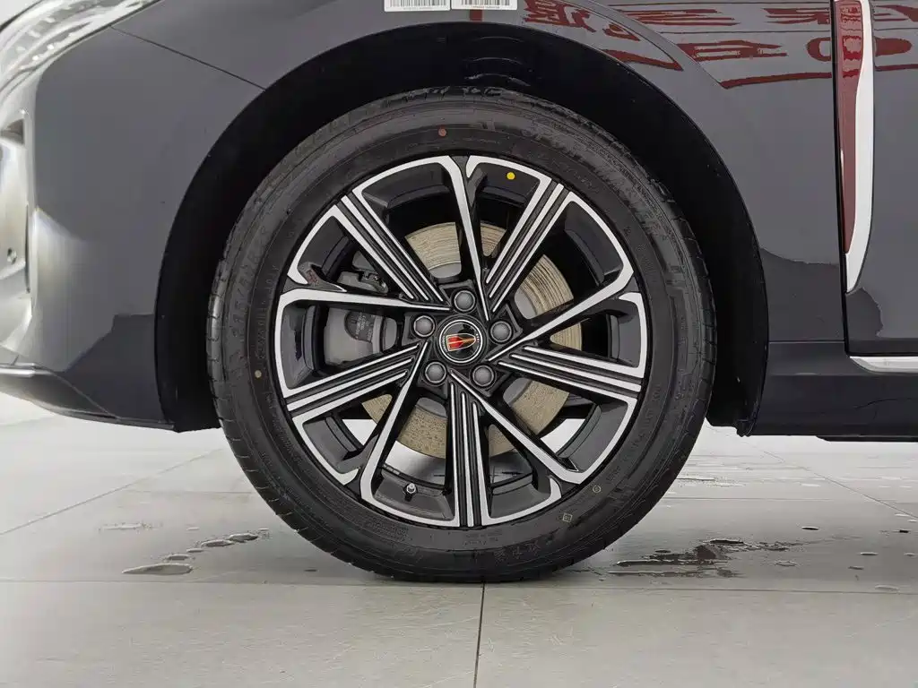 Hongqi H5 PHEV 2025 Edition 130 Super Hybrid Version