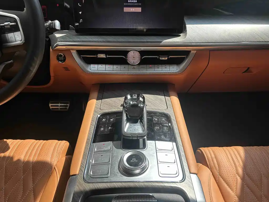 TANK 500 2022 Edition Business Version 5-Seater