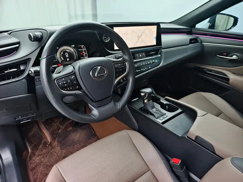Lexus ES 2022 300h Excellence Edition
