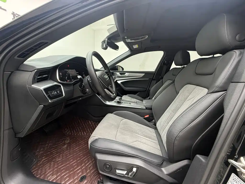 Audi A6L 2024 40 TFSI Luxury Dynamic Edition