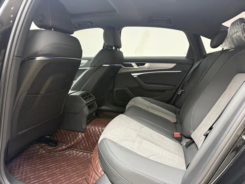 Audi A6L 2024 40 TFSI Luxury Dynamic Edition