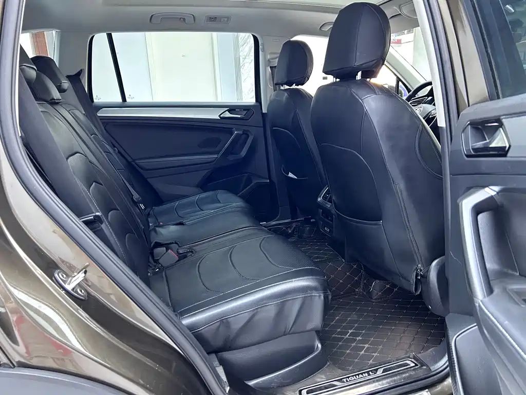 Tiguan L 2017 330 TSI Automatic Two-Wheel Drive Luxury Edition
