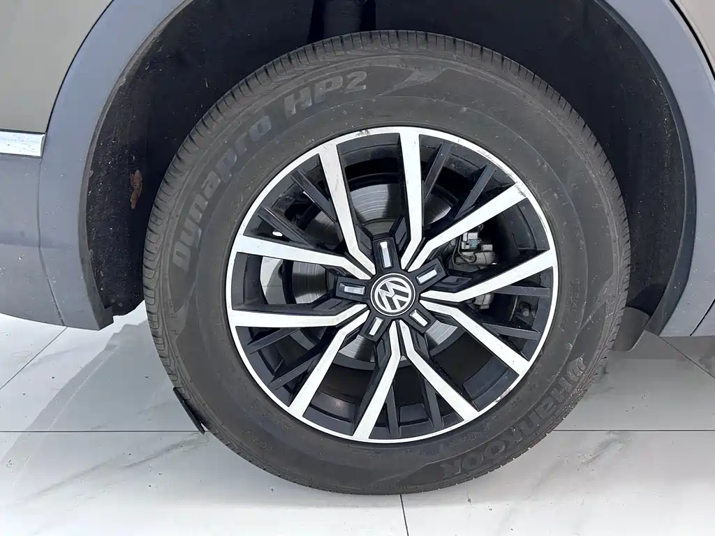 Tiguan L 2017 330 TSI Automatic Two-Wheel Drive Luxury Edition