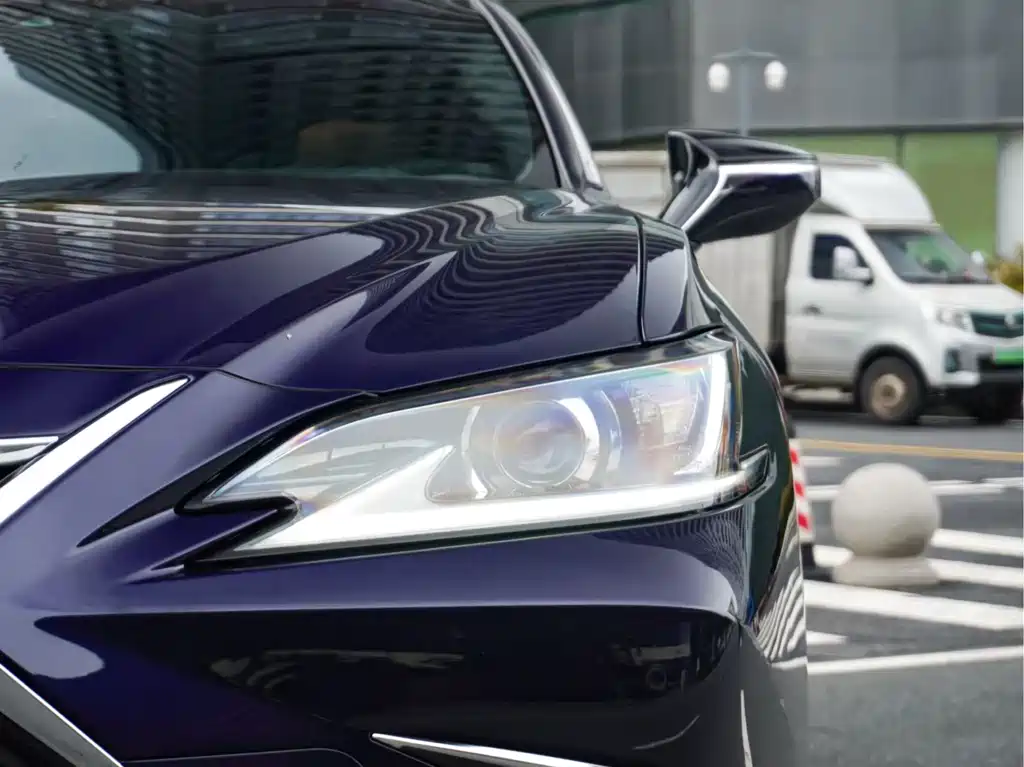 Lexus ES 2020 300h Excellence Edition