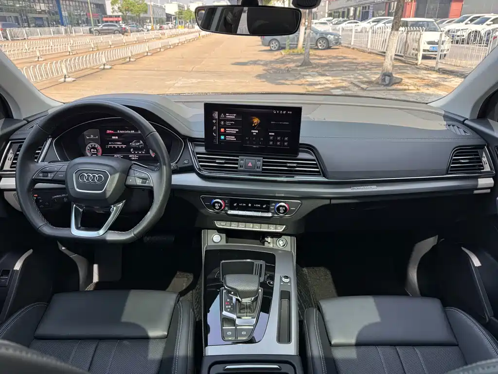 Audi Q5L 2024 model 40 TFSI Sporty Dynamic Edition