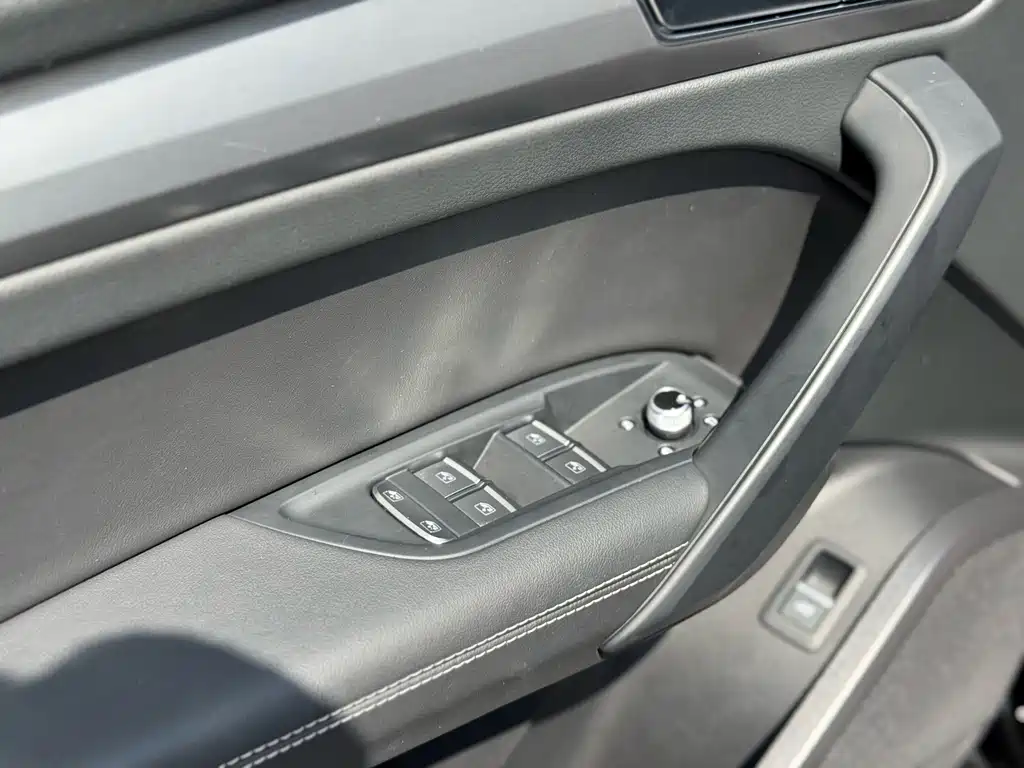 Audi Q5L 2024 model 40 TFSI Sporty Dynamic Edition