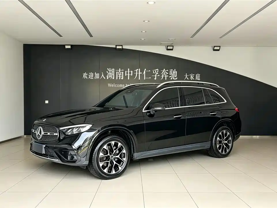 Mercedes-Benz GLC 2023 260 L 4MATIC Luxury 5-door
