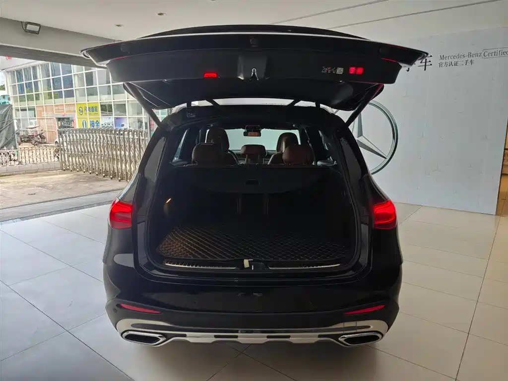 Mercedes-Benz GLC 2023 260 L 4MATIC Luxury 5-door