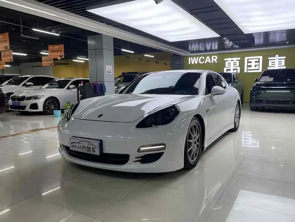 Panamera 2013 4 Platinum Edition 3.6L