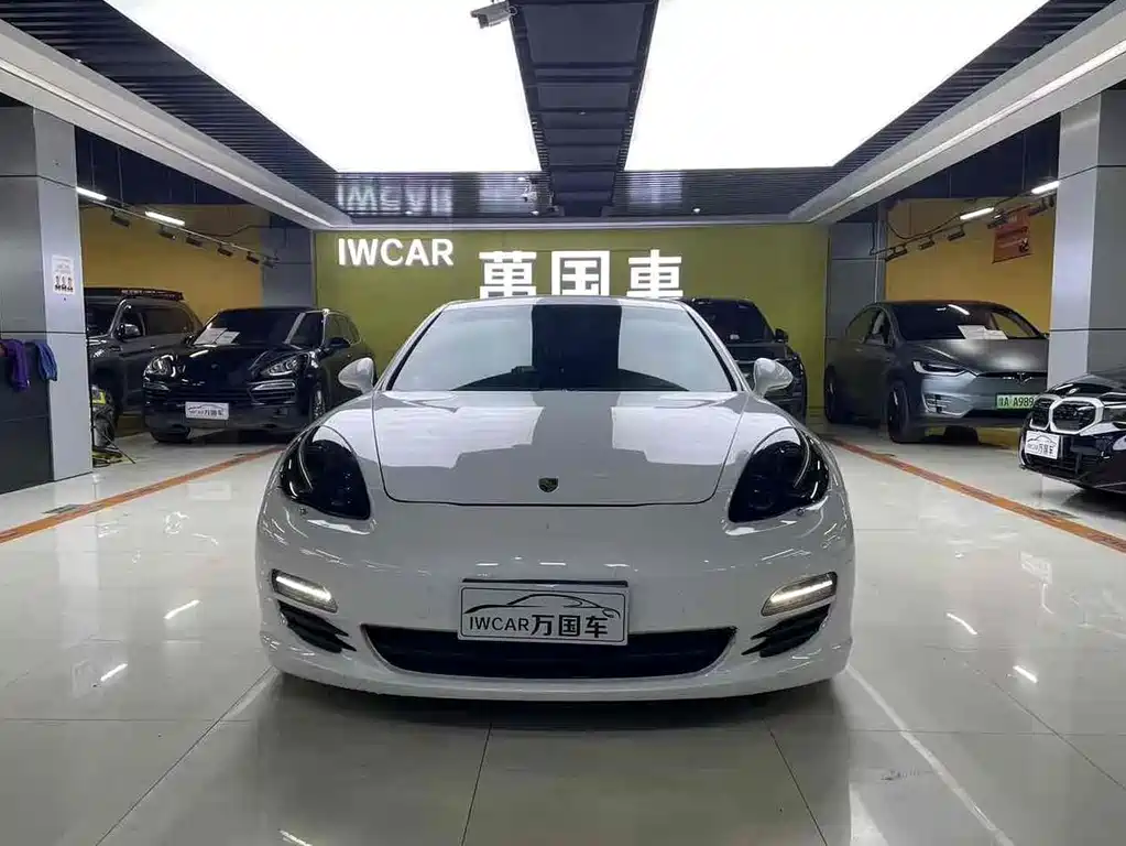 Panamera 2013 4 Platinum Edition 3.6L