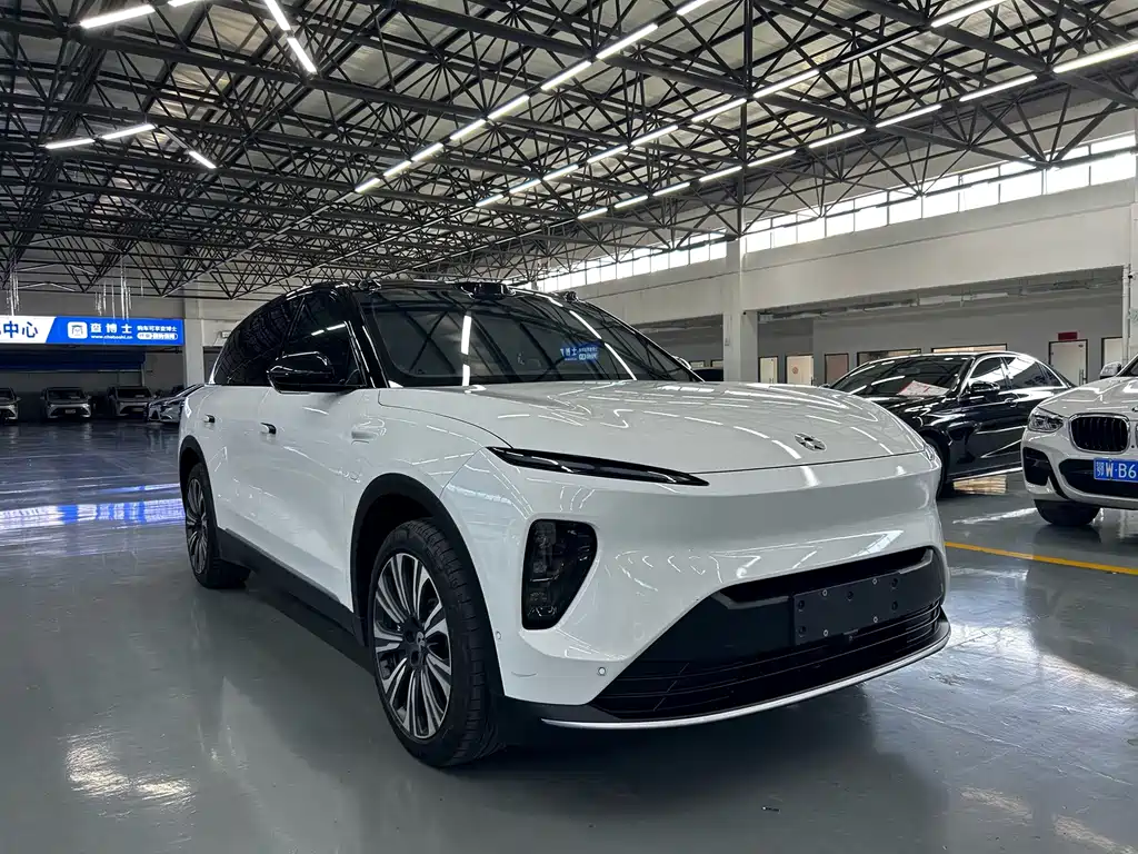 NIO ES8 2023 75kWh Executive Edition