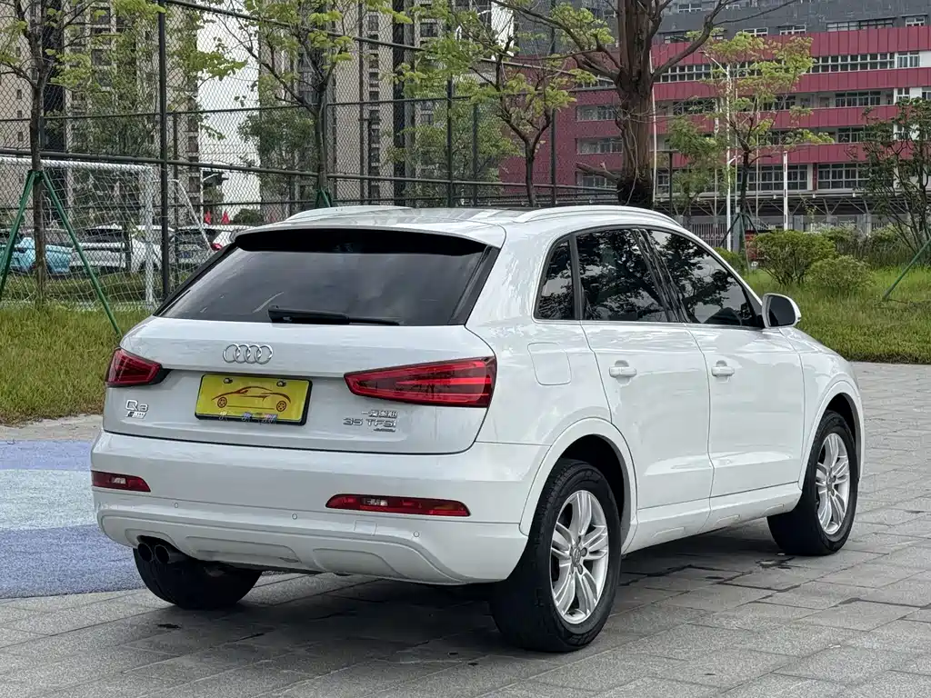 Audi Q3 2013 35 TFSI quattro Tech Line