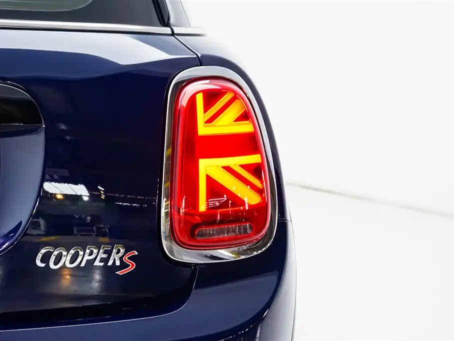 2019 MINI Cooper S Artist 5-Door Edition