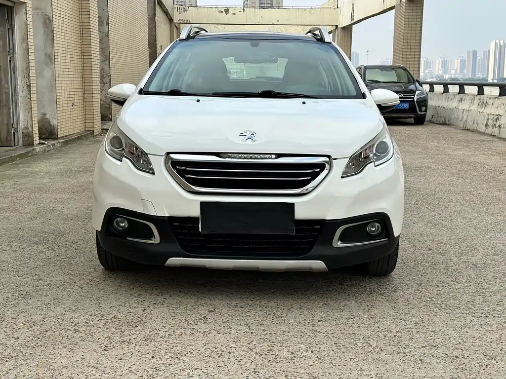Peugeot 2008 2014 model 1.6L manual Fashion Edition