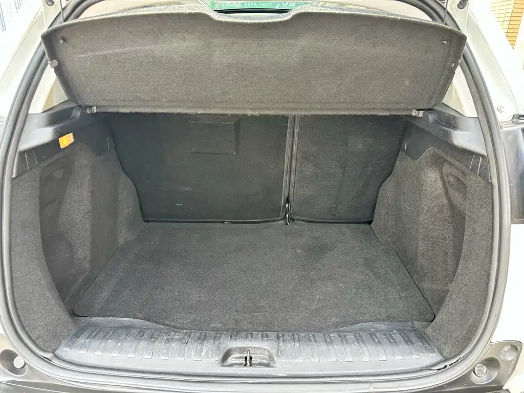 Peugeot 2008 2014 model 1.6L manual Fashion Edition