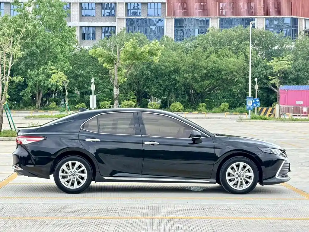 Camry 2023 2.0G Luxury Edition