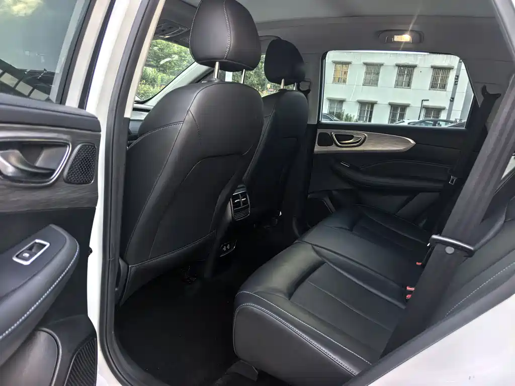 Roewe RX5 2023 Plus 330TGI Automatic Leading Tide Smart Enjoyment Edition