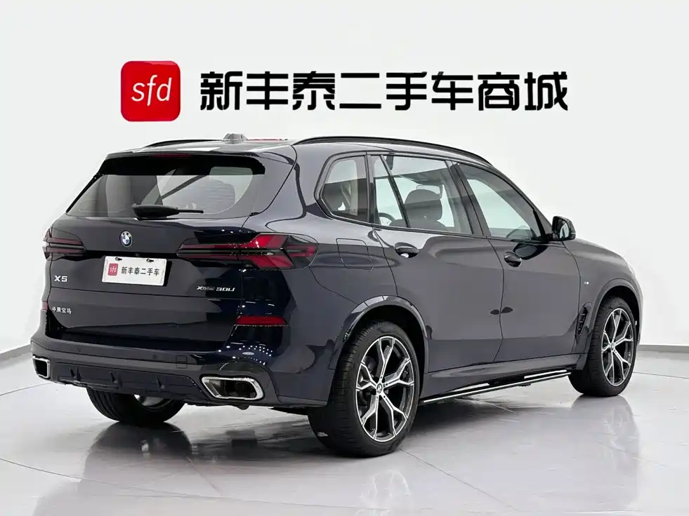 BMW X5 2023 xDrive 30Li M Sport Night Package尊享型