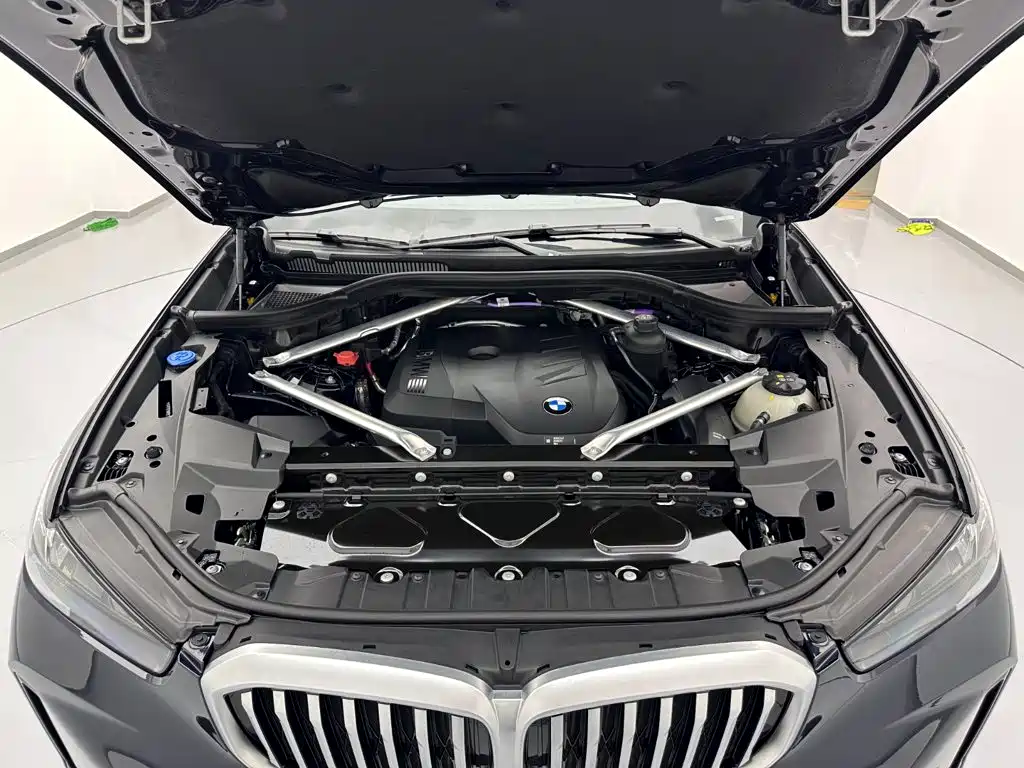 BMW X5 2023 xDrive 30Li M Sport Night Package尊享型