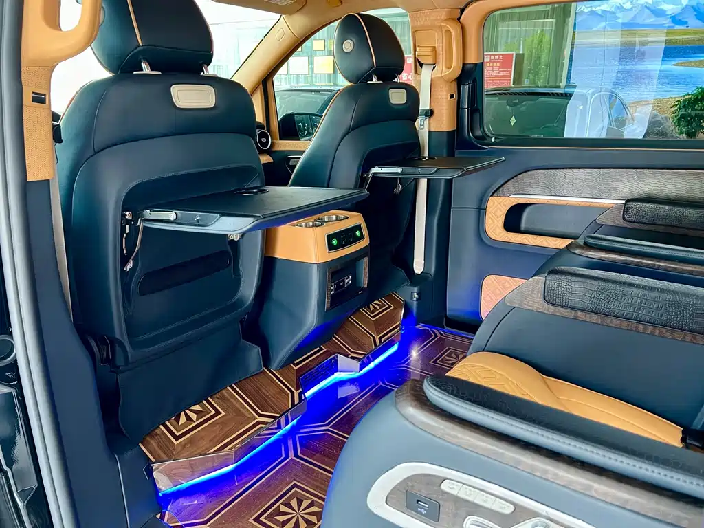 Mercedes-Benz V-Class 2021 260 L Long Wheelbase Luxury Edition