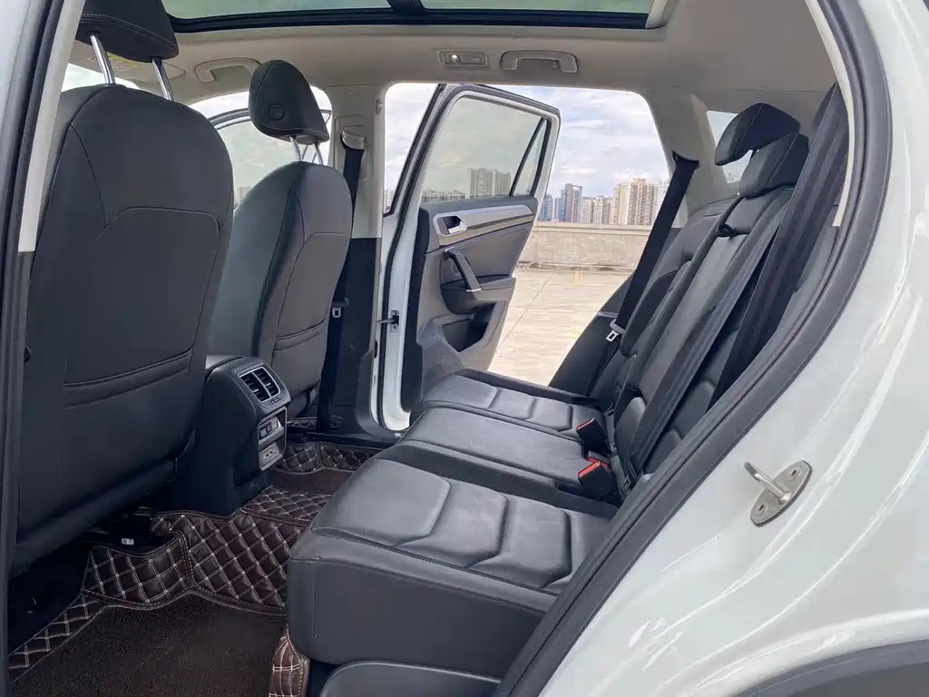 Tayron 2020 330TSI Two Drive Luxury Smart Connect Edition