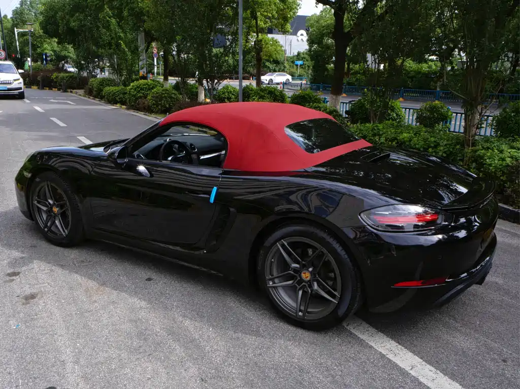 Porsche 718 Boxster 2.0T 2016 Model