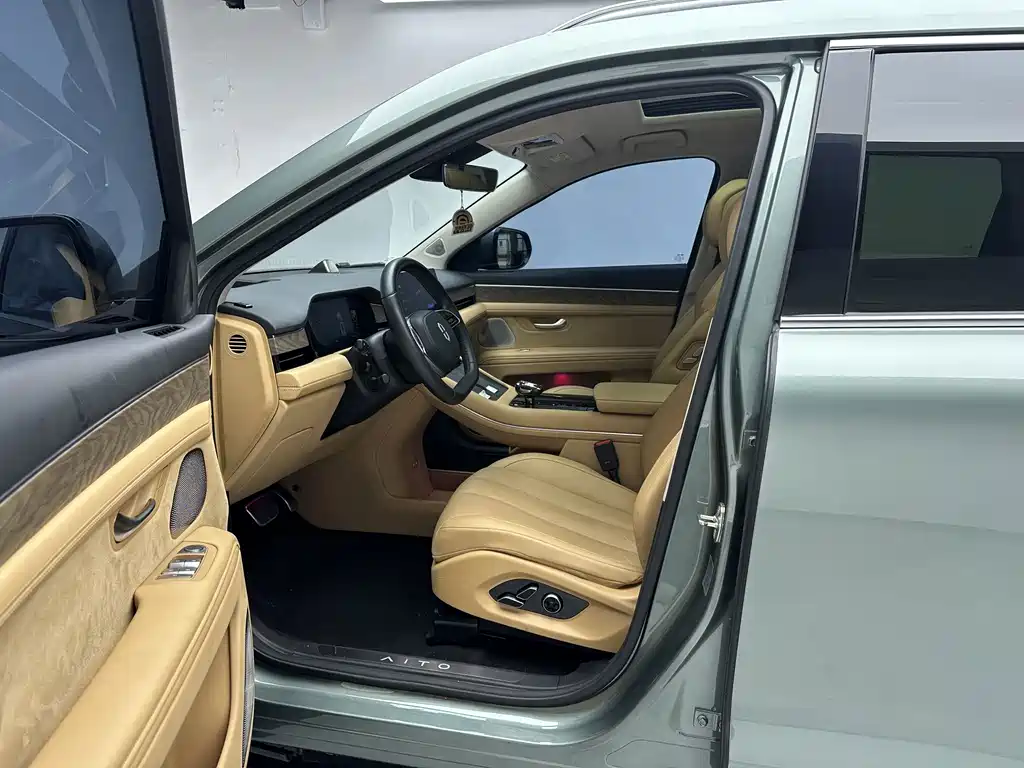 Askun M7 2022 Edition 1.5T Rear-wheel Drive Comfort Version