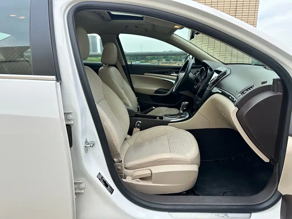 Jingwei 2014 Model 2.0L Leading Fashion Edition