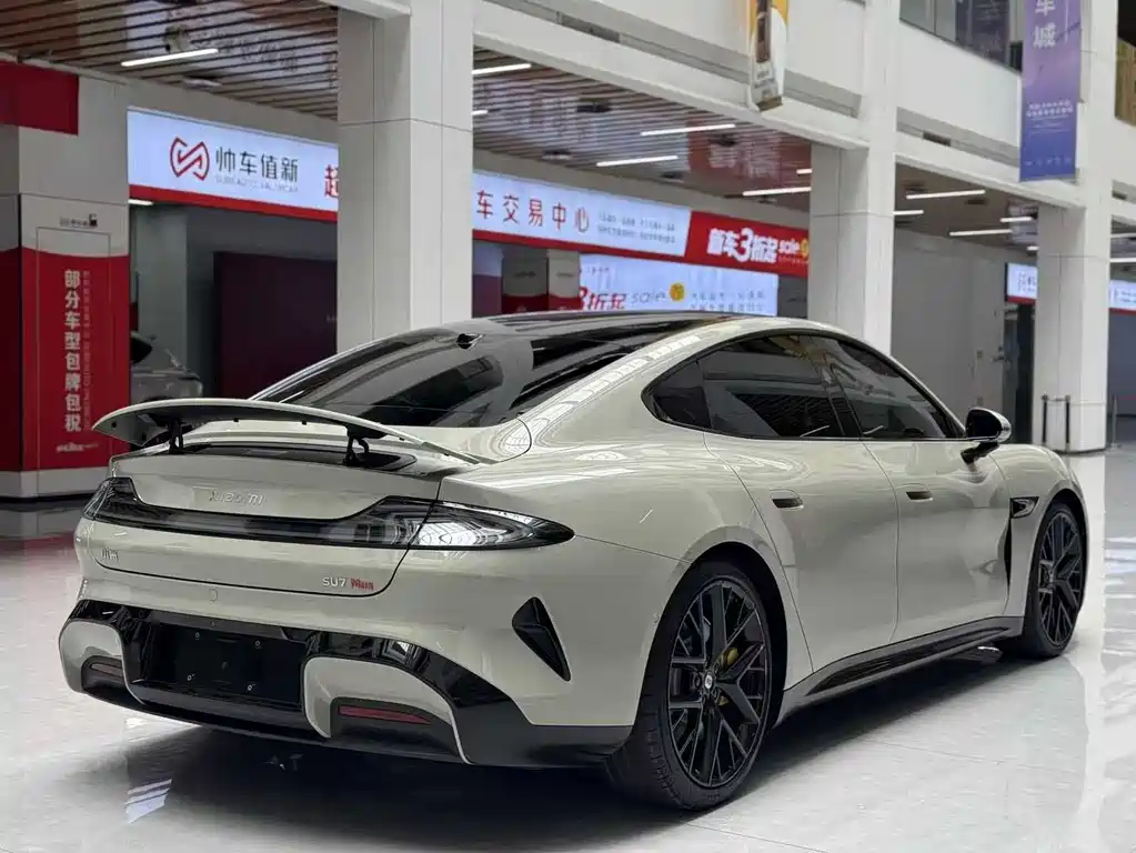 Xiaomi SU7 2024 Edition Four-Wheel Drive Ultra-Long Range High-End Smart Driving Max Version