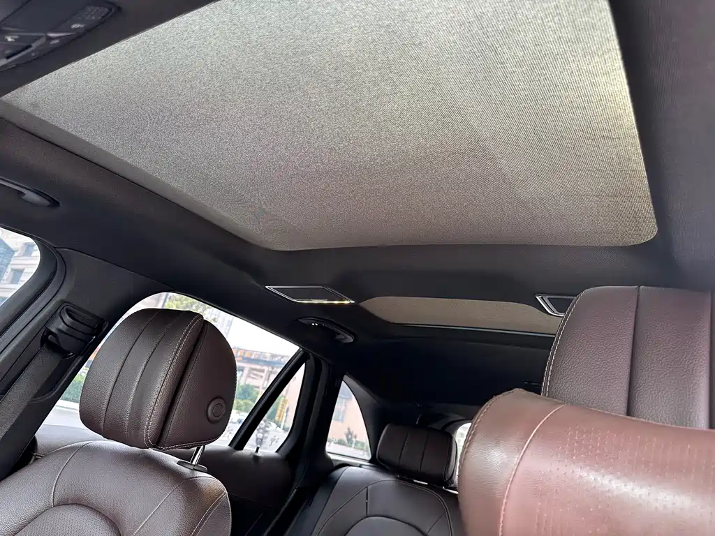 Mercedes-Benz GLC 2019 GLC 300 L 4MATIC Dynamic Edition