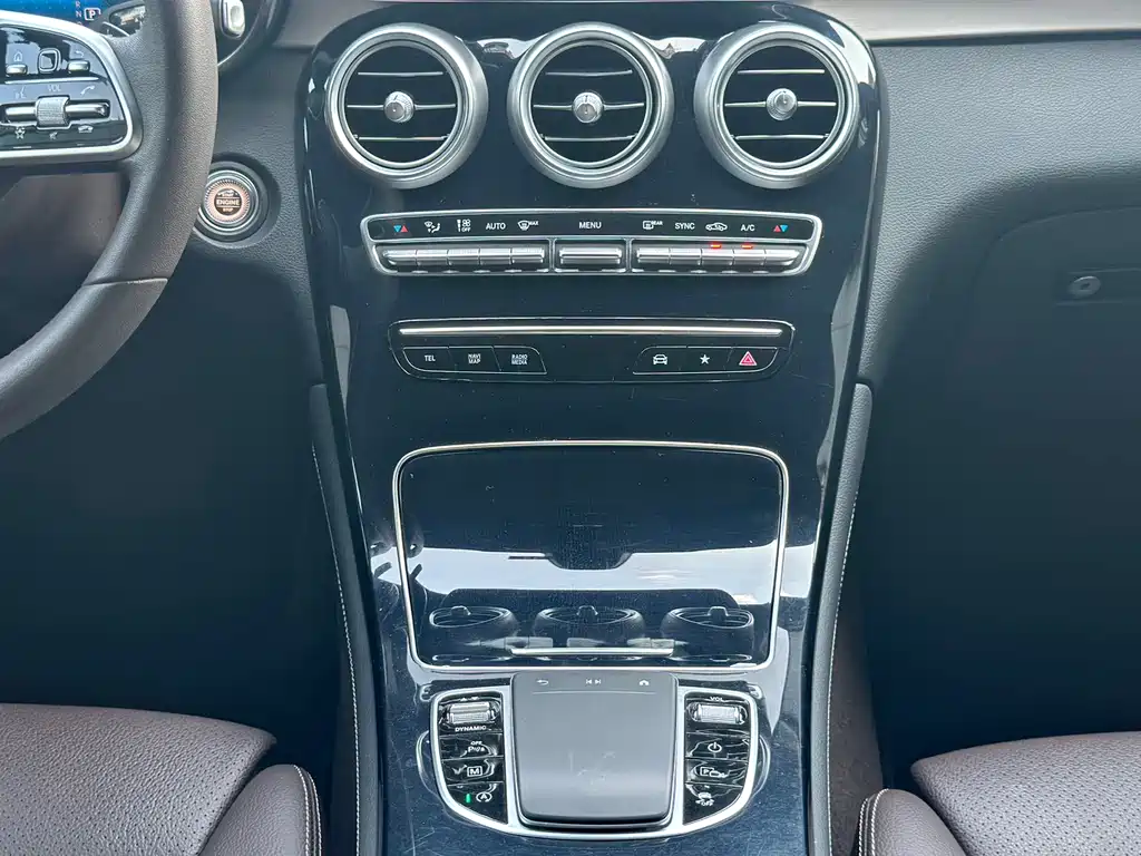 Mercedes-Benz GLC 2021 GLC 260 L 4MATIC Dynamic Edition