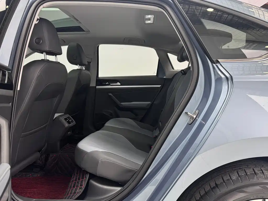 Lingyi 2023 Model 1.5L Automatic Five Million Edition