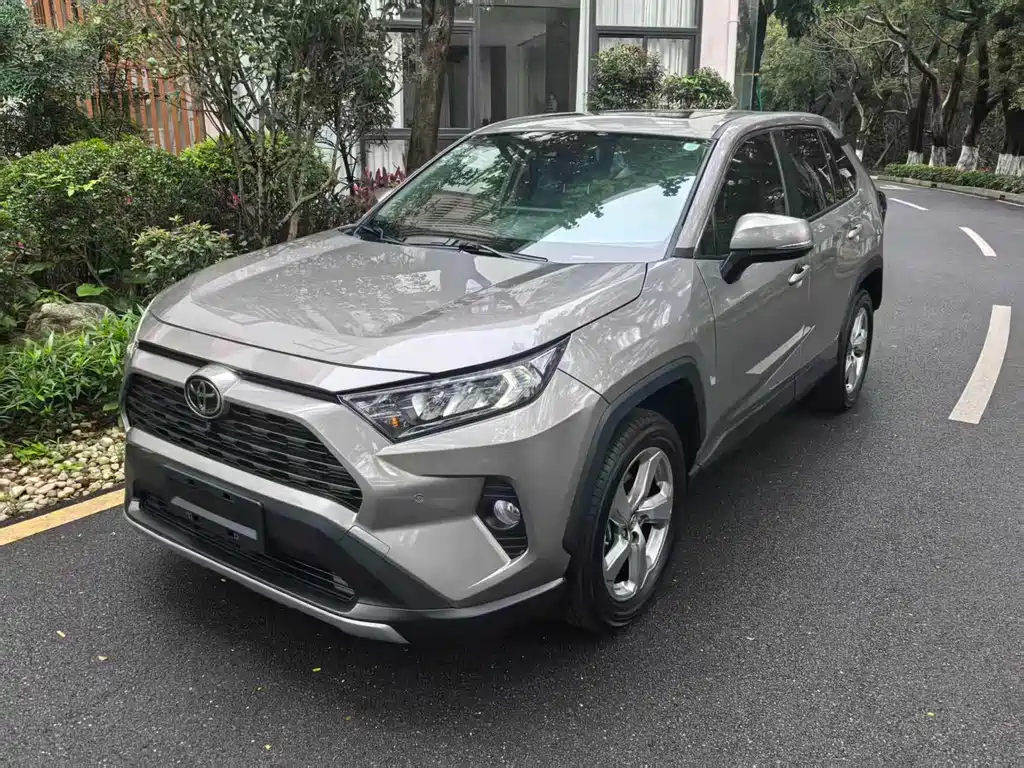 RAV4 2020 2.0L CVT Two-Wheel Drive Fashion Edition