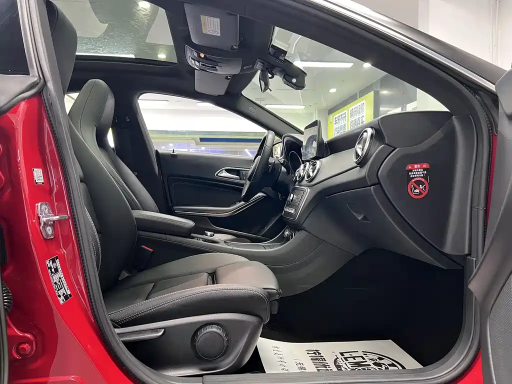 Mercedes-Benz CLA (Import) 2018 CLA 200 Sport Line