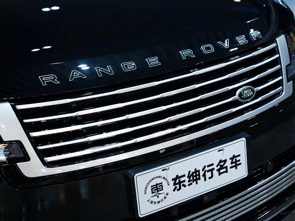 Range Rover 2025 Edition 3.0 L6 400PS Grand Extended Version