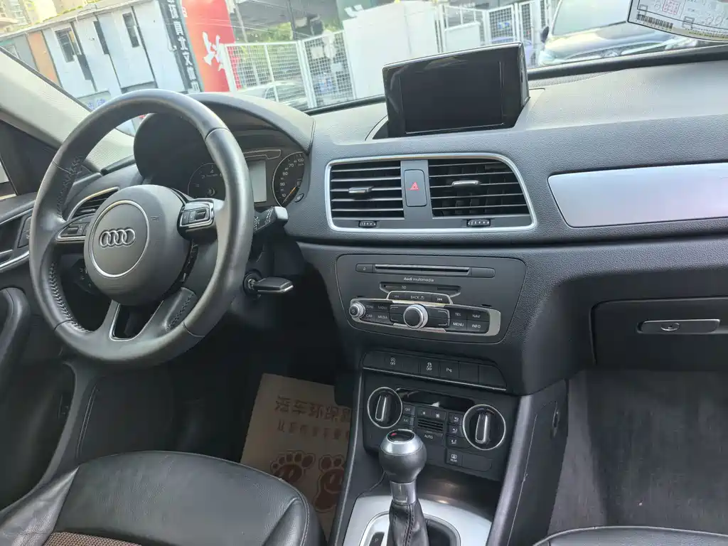 Audi Q3 2018 30th Anniversary Edition 35 TFSI Sport Line