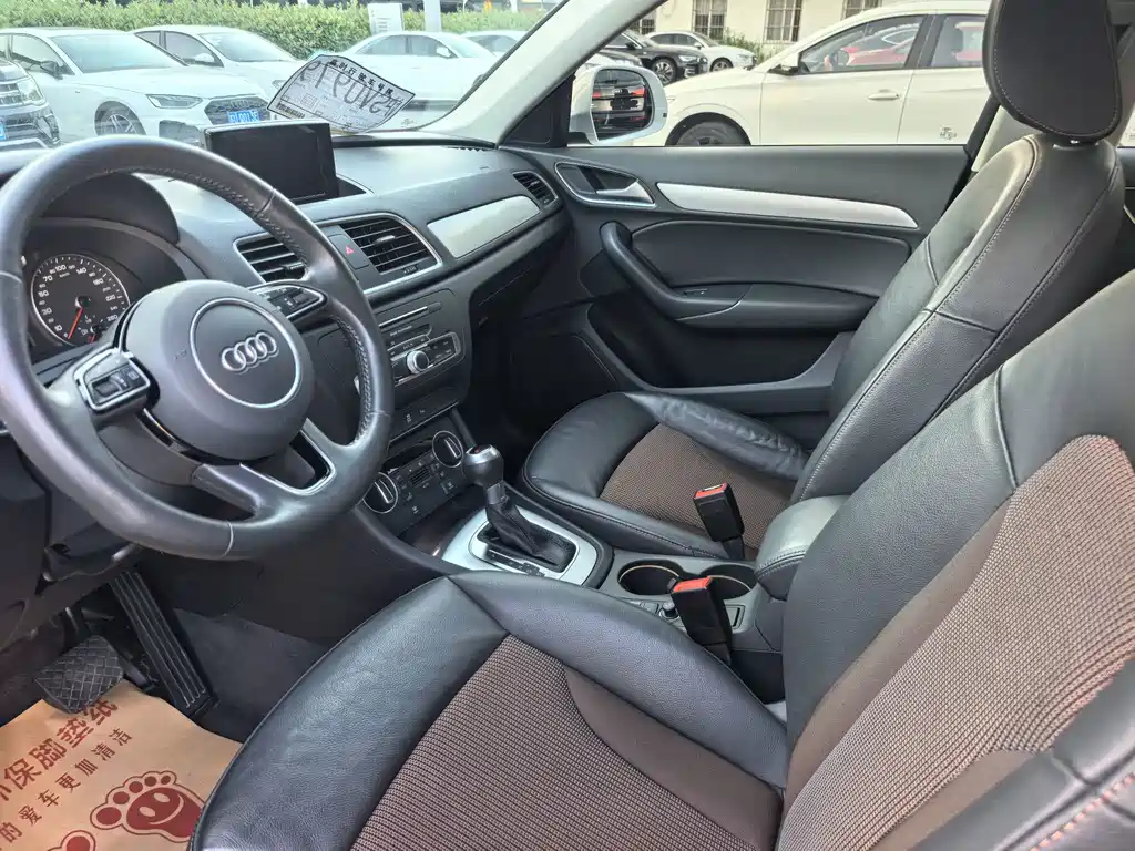 Audi Q3 2018 30th Anniversary Edition 35 TFSI Sport Line