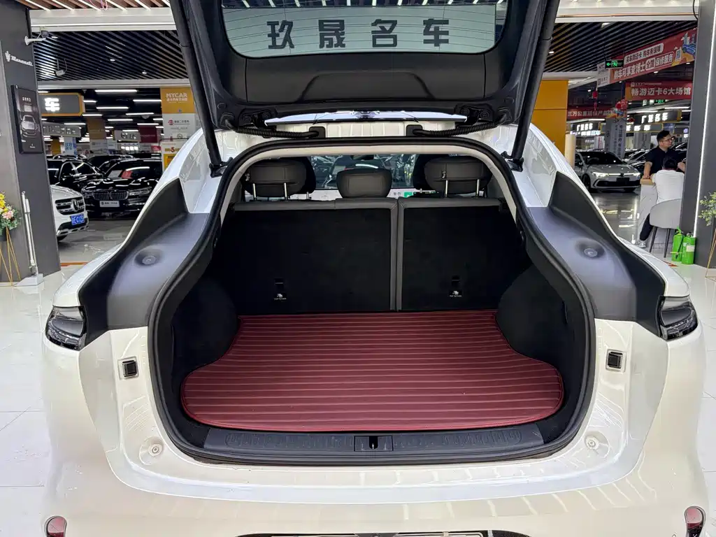 IM LS6 2023 Max Standard Edition